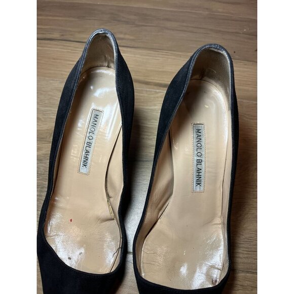 Manolo Blahnik Black Suede Pointed Toe Heels Size 5 Womens - Picture 4 of 10
